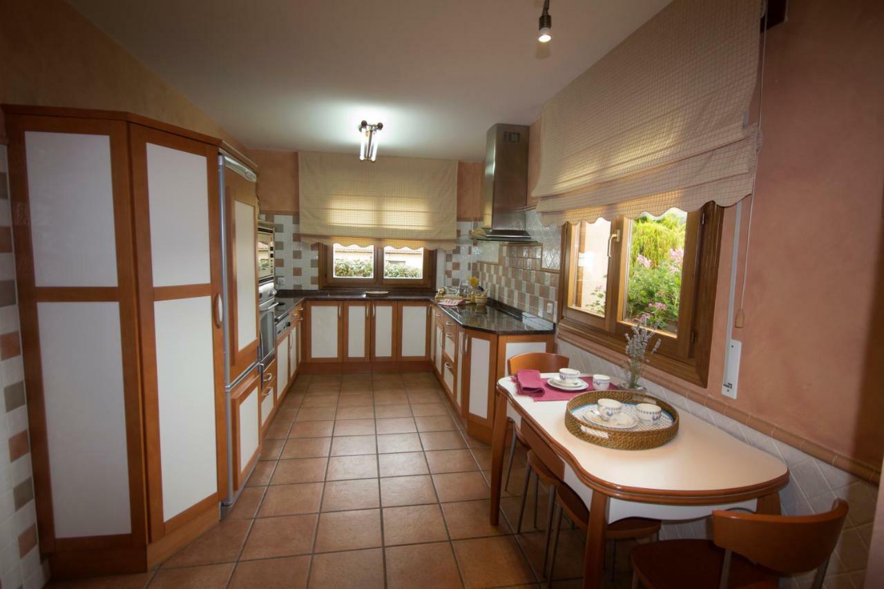 El Chalet Del Golf Urturi Zewnętrze zdjęcie